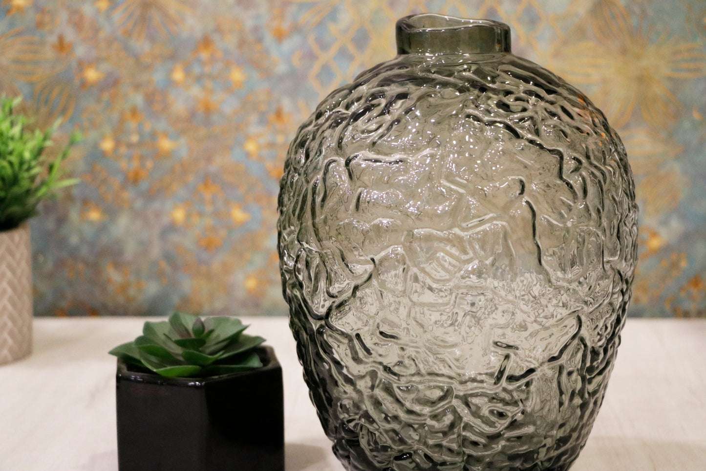 Obsidian Bloom vase- small