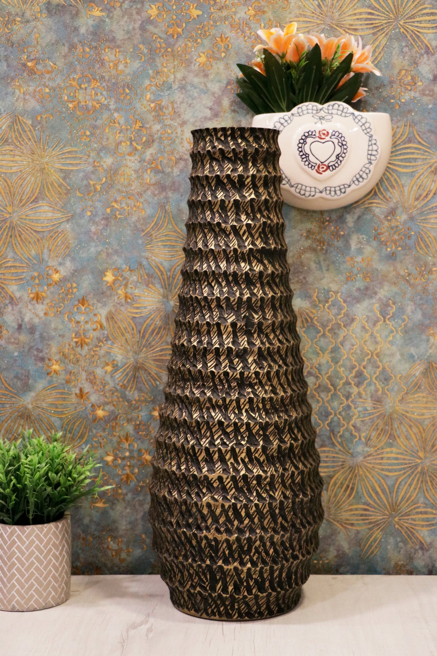 Sierra Textured Metal Vase – Bronze Black Finish- large