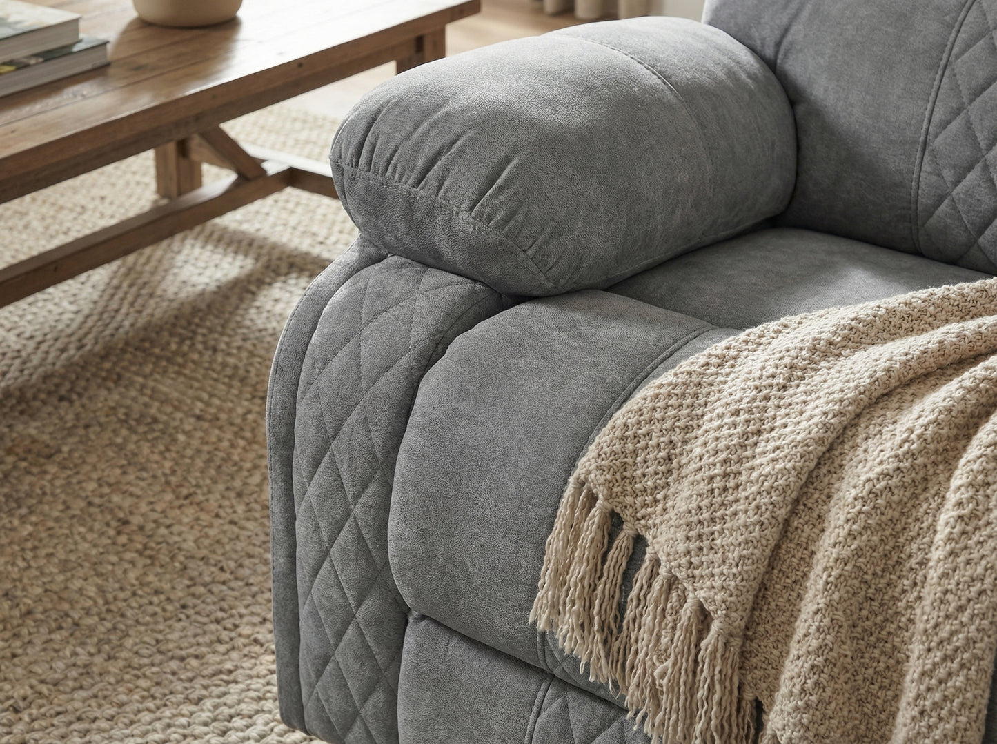 2 seater Recliner motorized